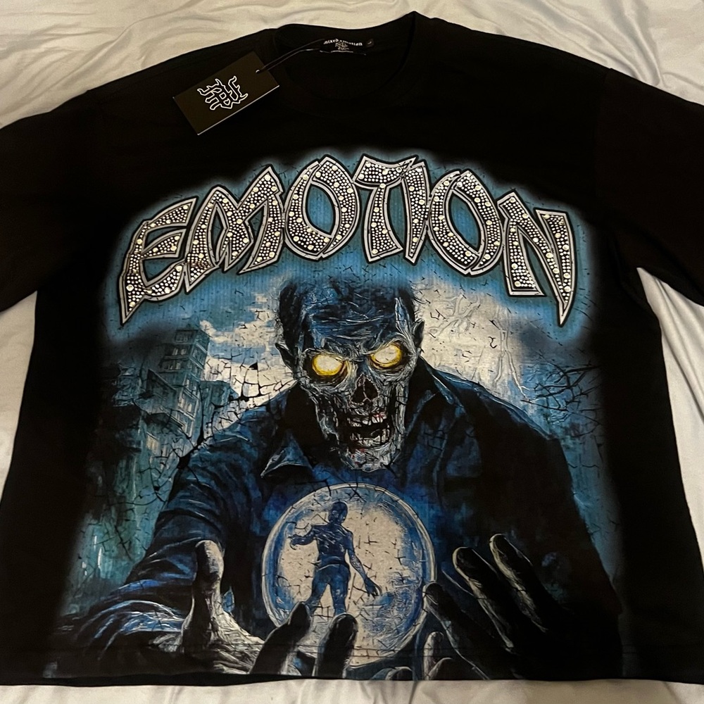 Black Graphic Long Sleeve Tee